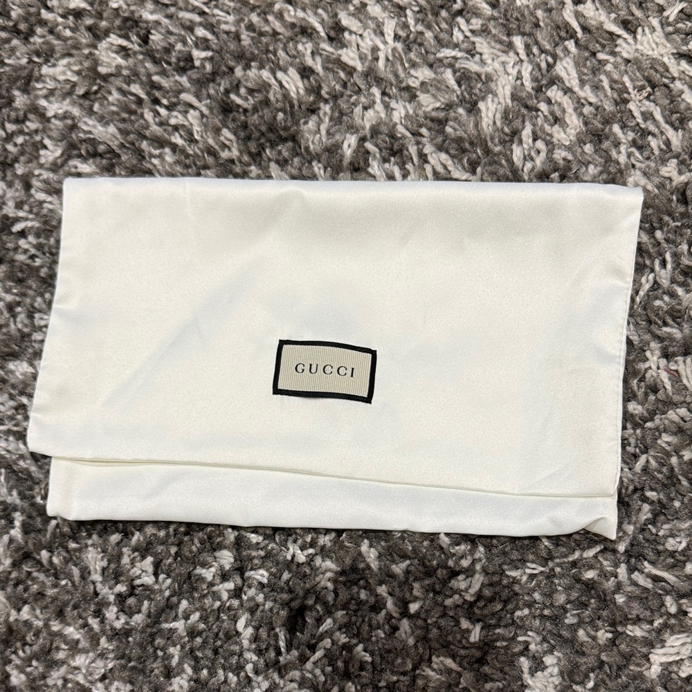 Gucci Ivory Silk Gucci dust bag